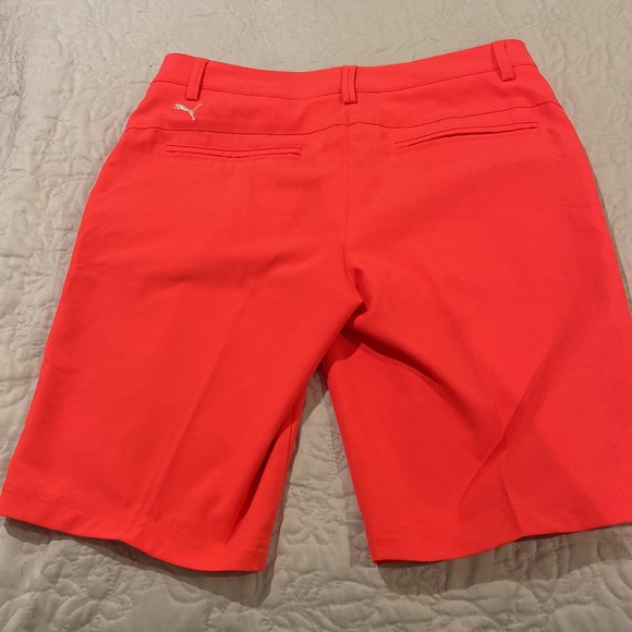 Size 6 Puma Golf Shorts - Picture 2 of 3